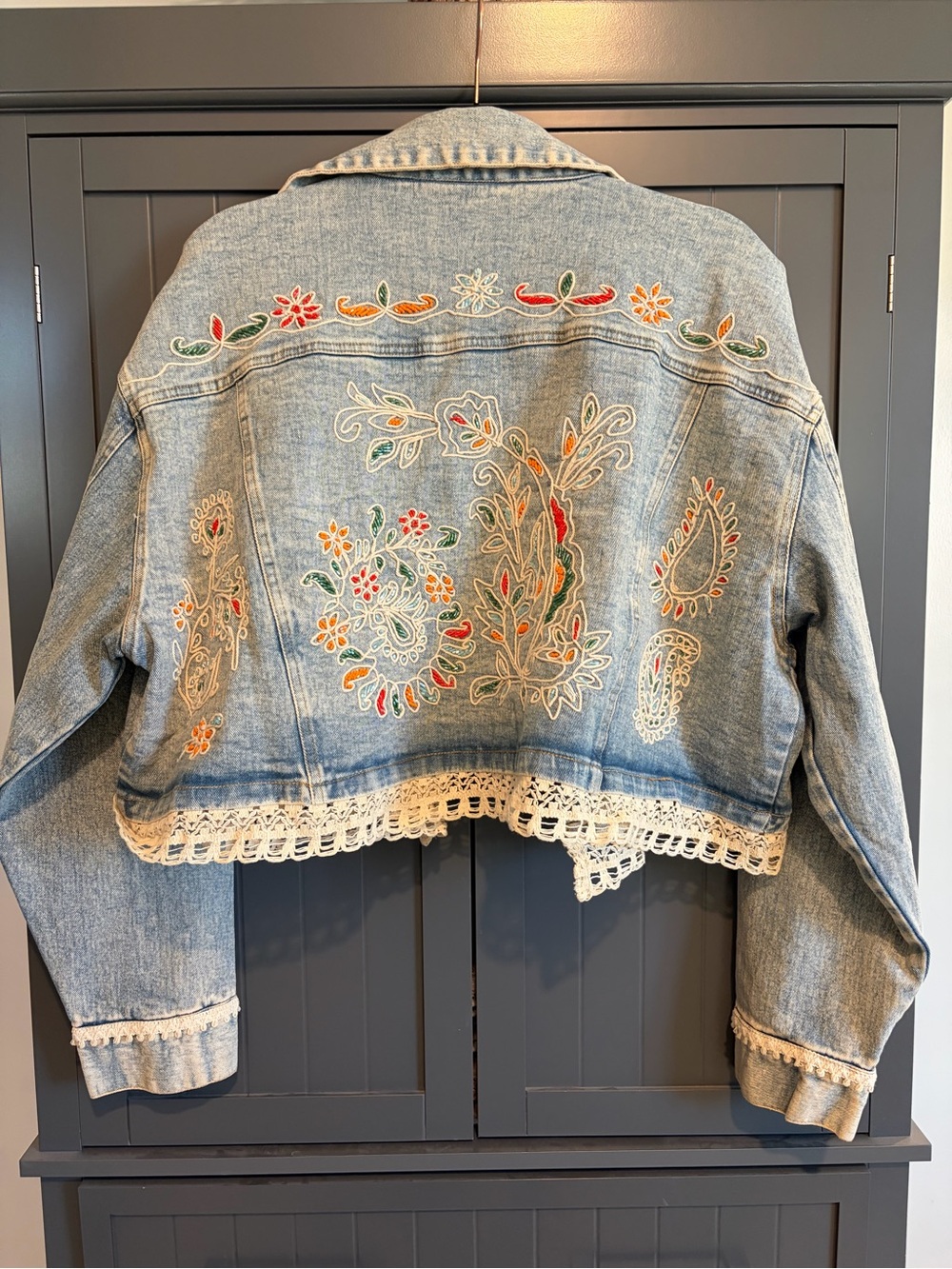 POL Light Blue Embroidered Cropped Denim Jacket with Lace Trim - Picture 1 of 3